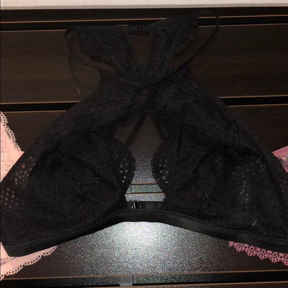 VS Bralettes - Picture 3 of 8